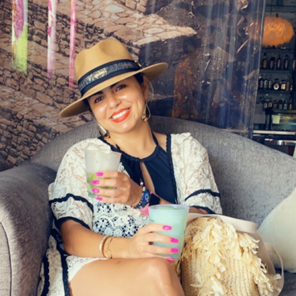 Meet your Posher, Perla